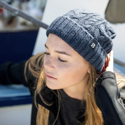 BURKE CABLE KNIT BEANIE - NAVY