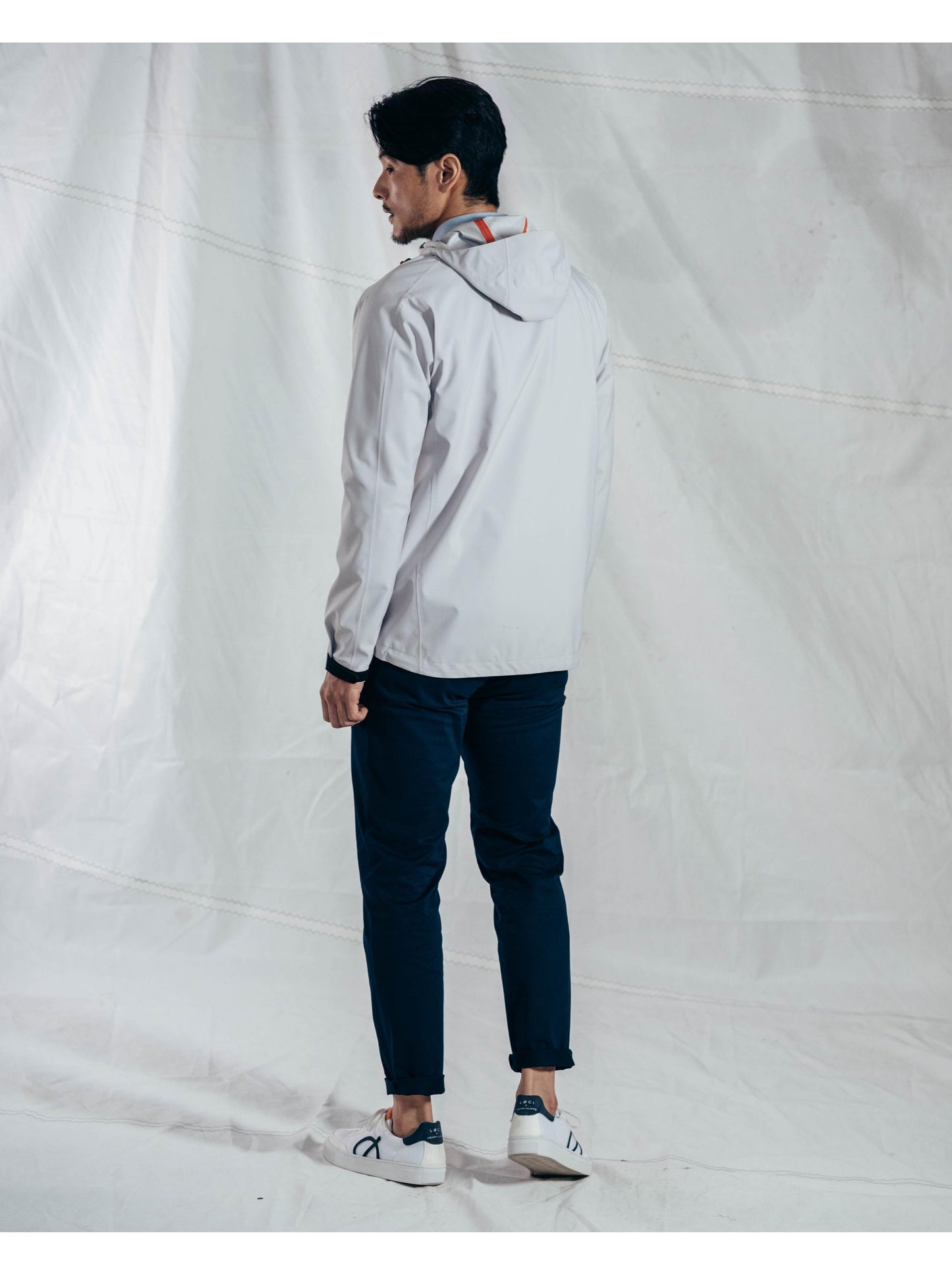 HENRI LLOYD MAV-LITE SHELL JACKET- ICE