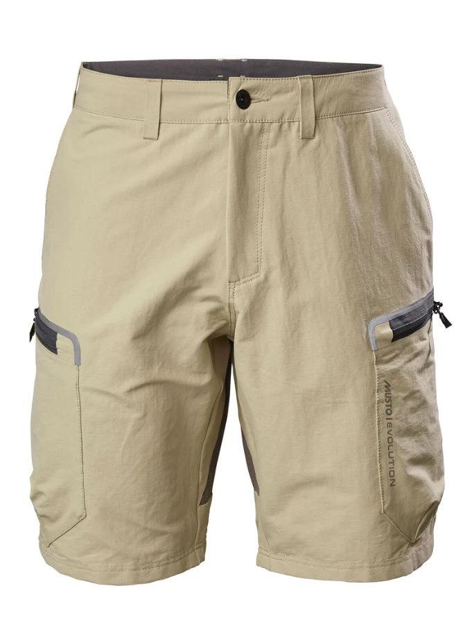 MUSTO MEN'S EVOLUTION PERFORMANCE 2.0 SHORT - LIGHT STONE