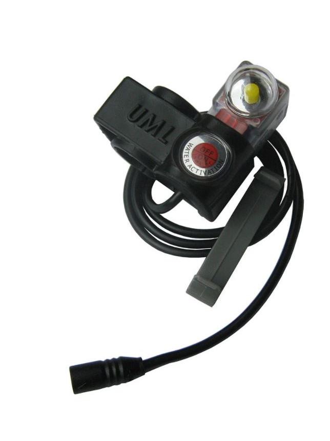 BURKE UML SEAFLASH LIFEJACKET LIGHT SAFETY KIT RETAIL PACK (INCLUDES CLIP)