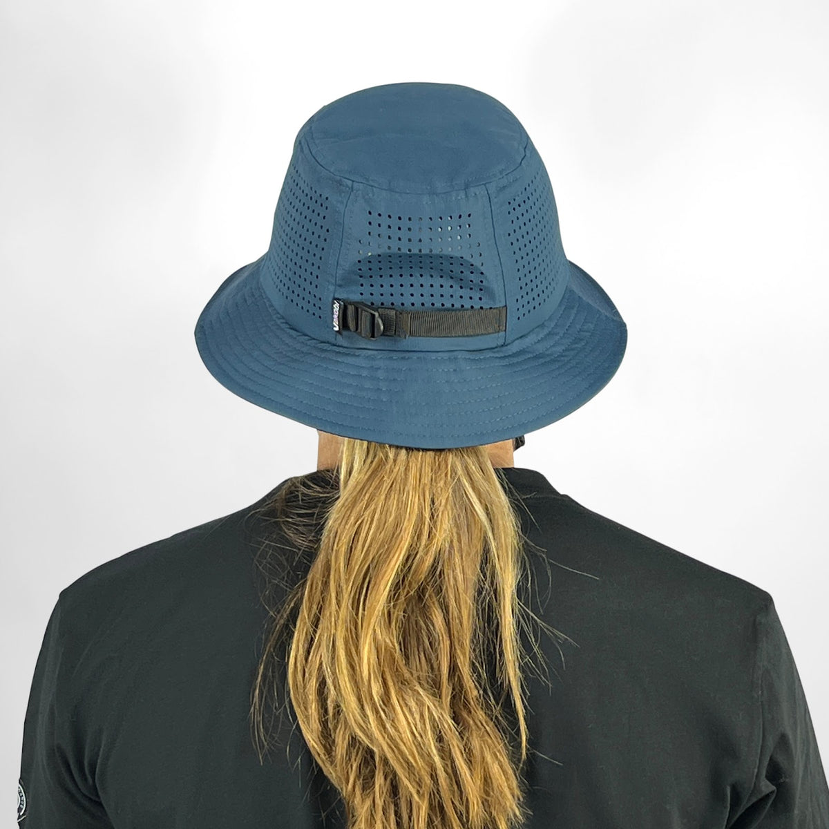 Vaikobi Bucket Bump Hat Gen II – Ocean Blue – worn, back view