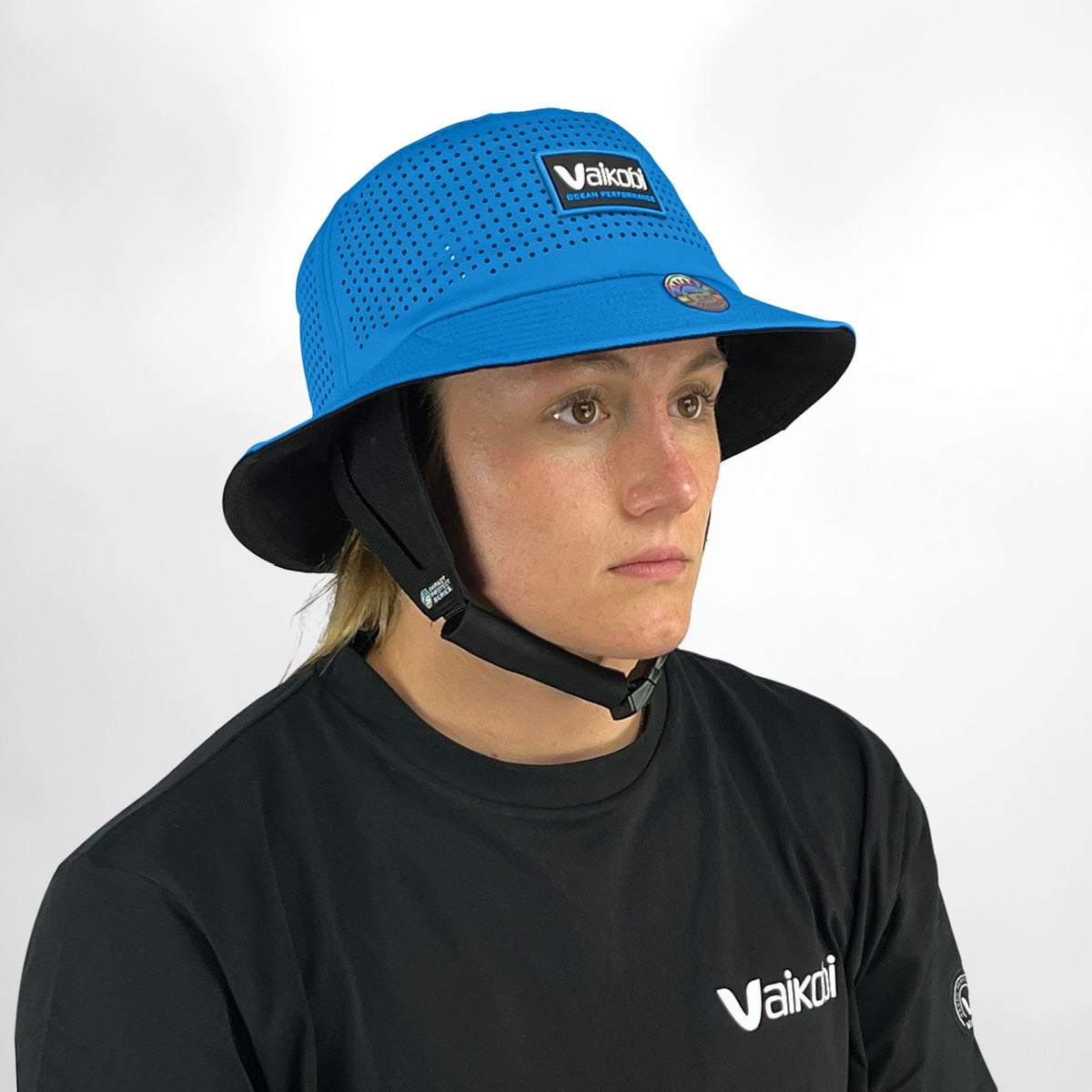 Vaikobi Bucket Bump Hat Gen II – Cyan – worn