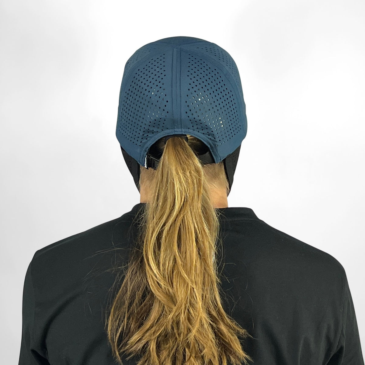 Vaikobi Surf Bump Hat Gen II – Ocean Blue – worn, back view