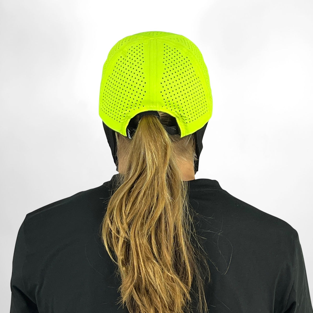 Vaikobi Surf Bump Hat Gen II – Yellow – worn, back view