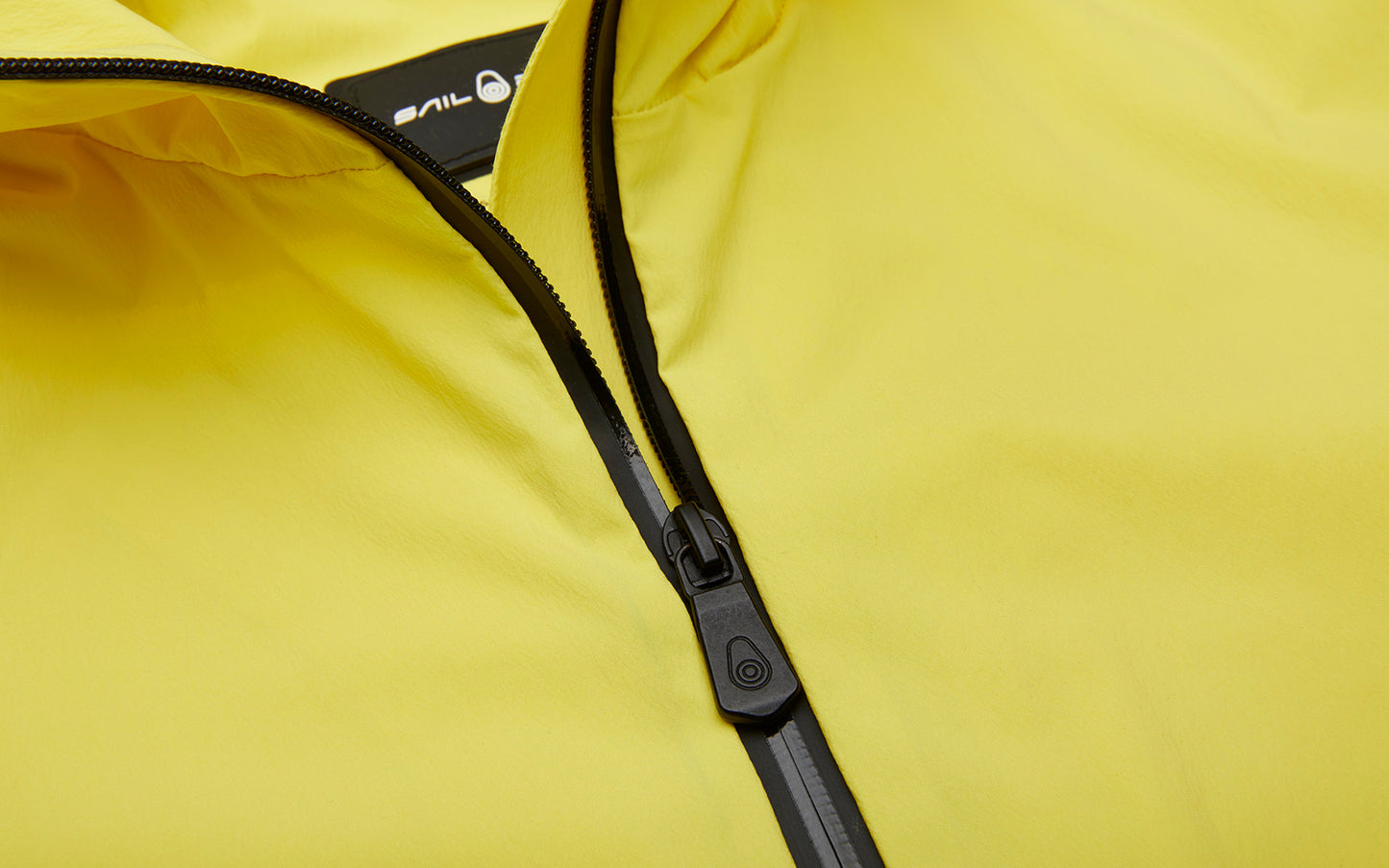 SAIL RACING WOMEN'S RACE JACKET - LEMON