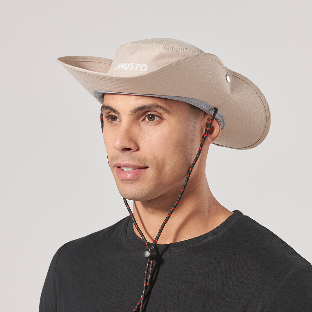 Musto Evolution Fast Dry Brimmed Hat - Light Stone