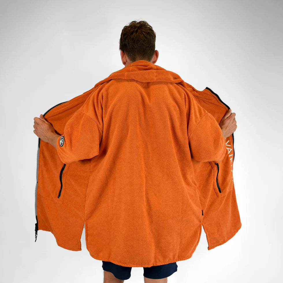 VAIKOBI FULL ZIP HOODED TOWEL - RUST