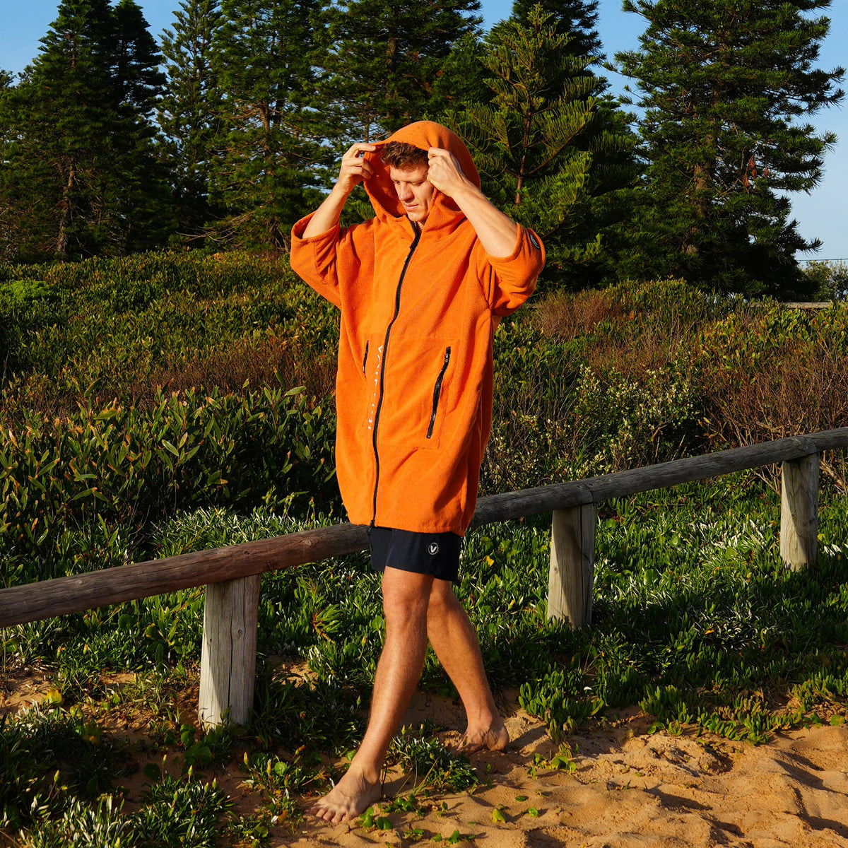 Vaikobi Full Zip Hooded Towel - Rust