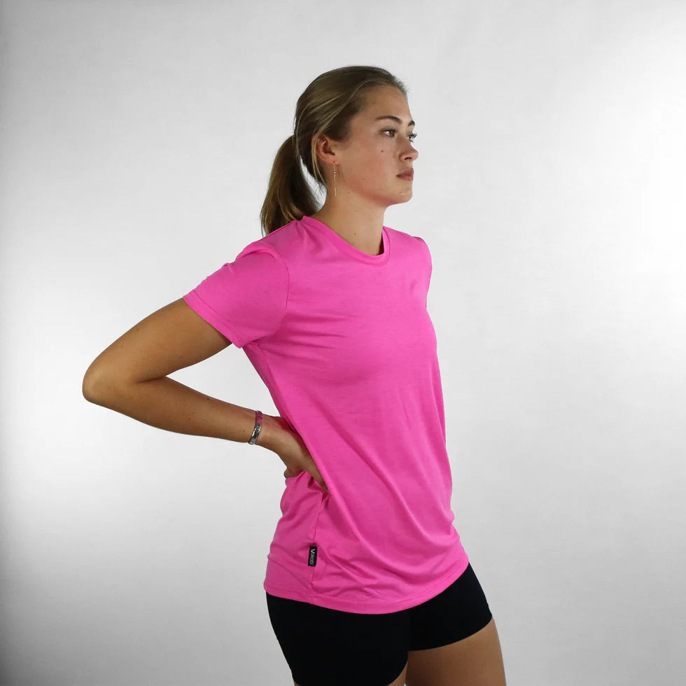 VAIKOBI WOMEN'S UV PERFORMANCE TECH TEE - PINK