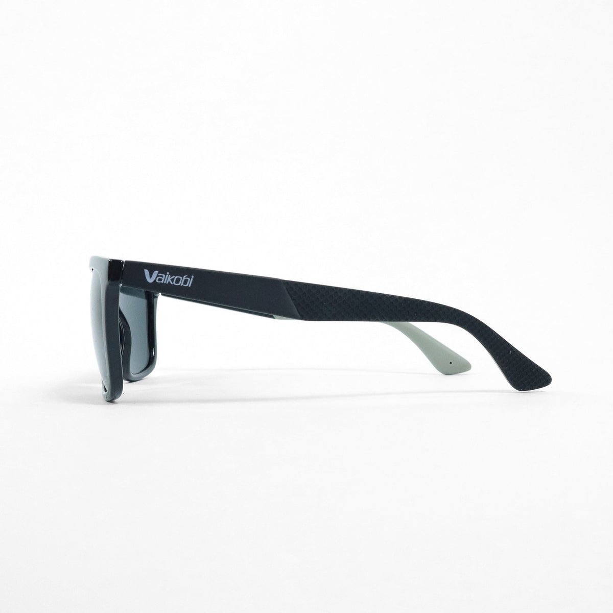 Vaikobi Viento Polarized Sunglasses (Black/Smoke)
