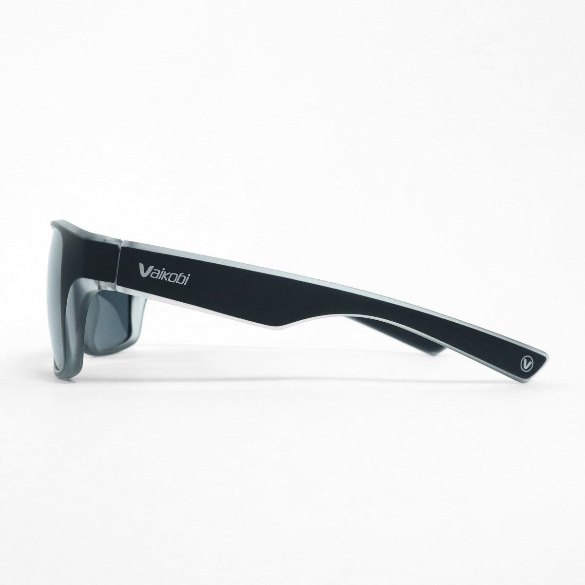Vaikobi Molokai Polarized Sunglasses (Black/Smoke)