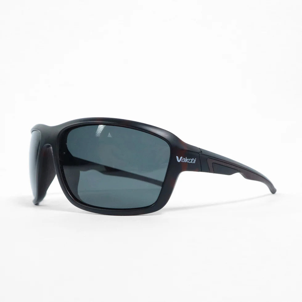 VAIKOBI GARDA POLARIZED SUNGLASSES (BROWN/SMOKE)