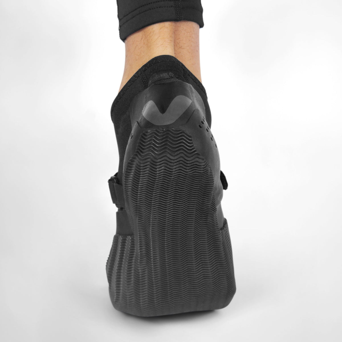Vaikobi Speed Grip Low Cut Flex Boot