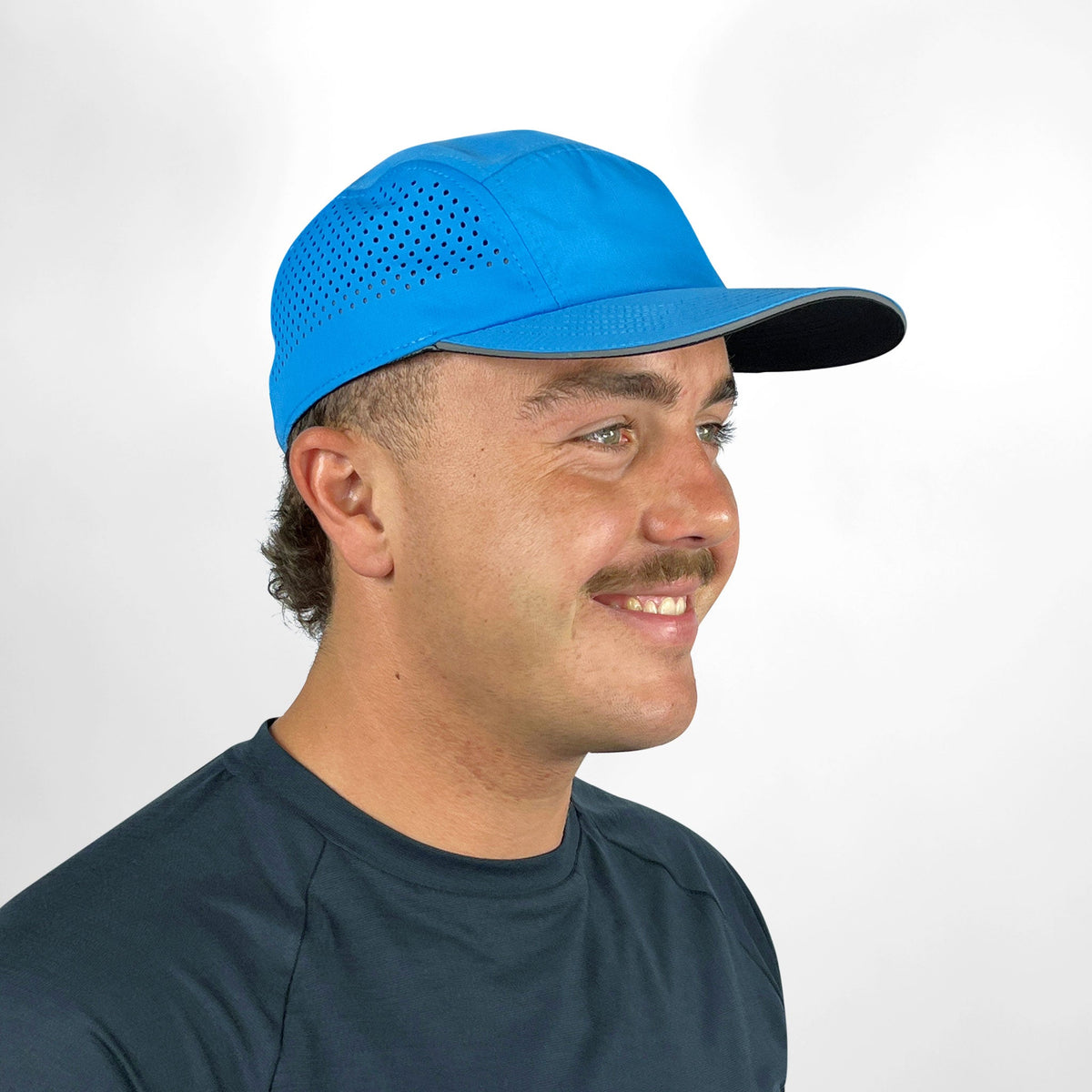 Vaikobi Lightweight Ocean Cap - Cyan