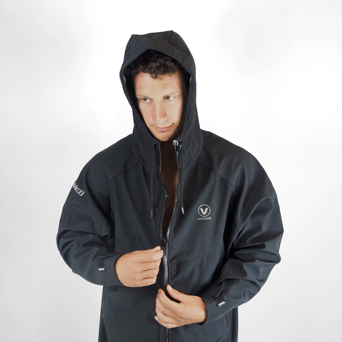 Vaikobi Beach Coat - Black