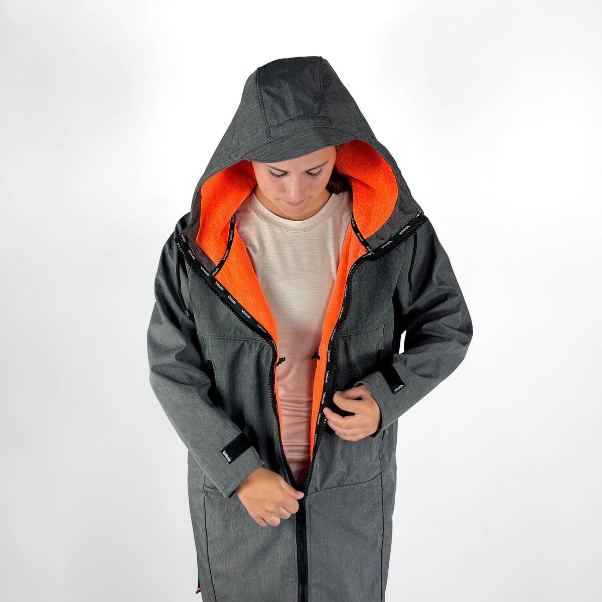 Vaikobi Beach Coat - Grey/Orange