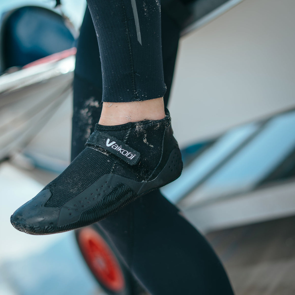 Vaikobi Speed Grip Low Cut Flex Boot